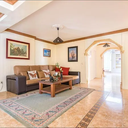 Encanto: Retreat With Private Pool * Marbella