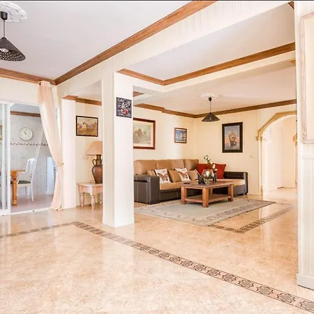 Encanto: Retreat With Private Pool Villa Marbella